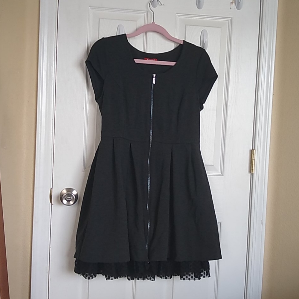 Black Baby Doll Dress With Zipper